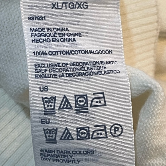 Tommy Hilfiger Men's Off-White Crewneck Sweater - Picture 8 of 10